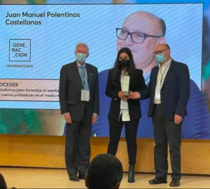 COCEDER recibiendo el premio Generación Green