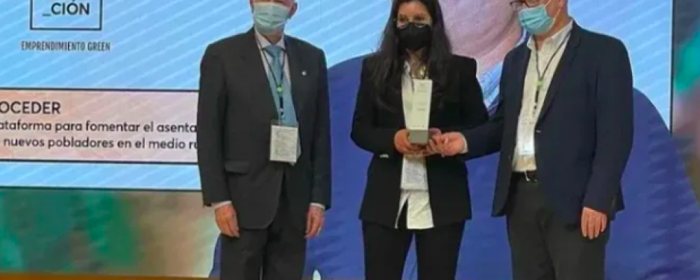 COCEDER recibiendo el premio Generación Green